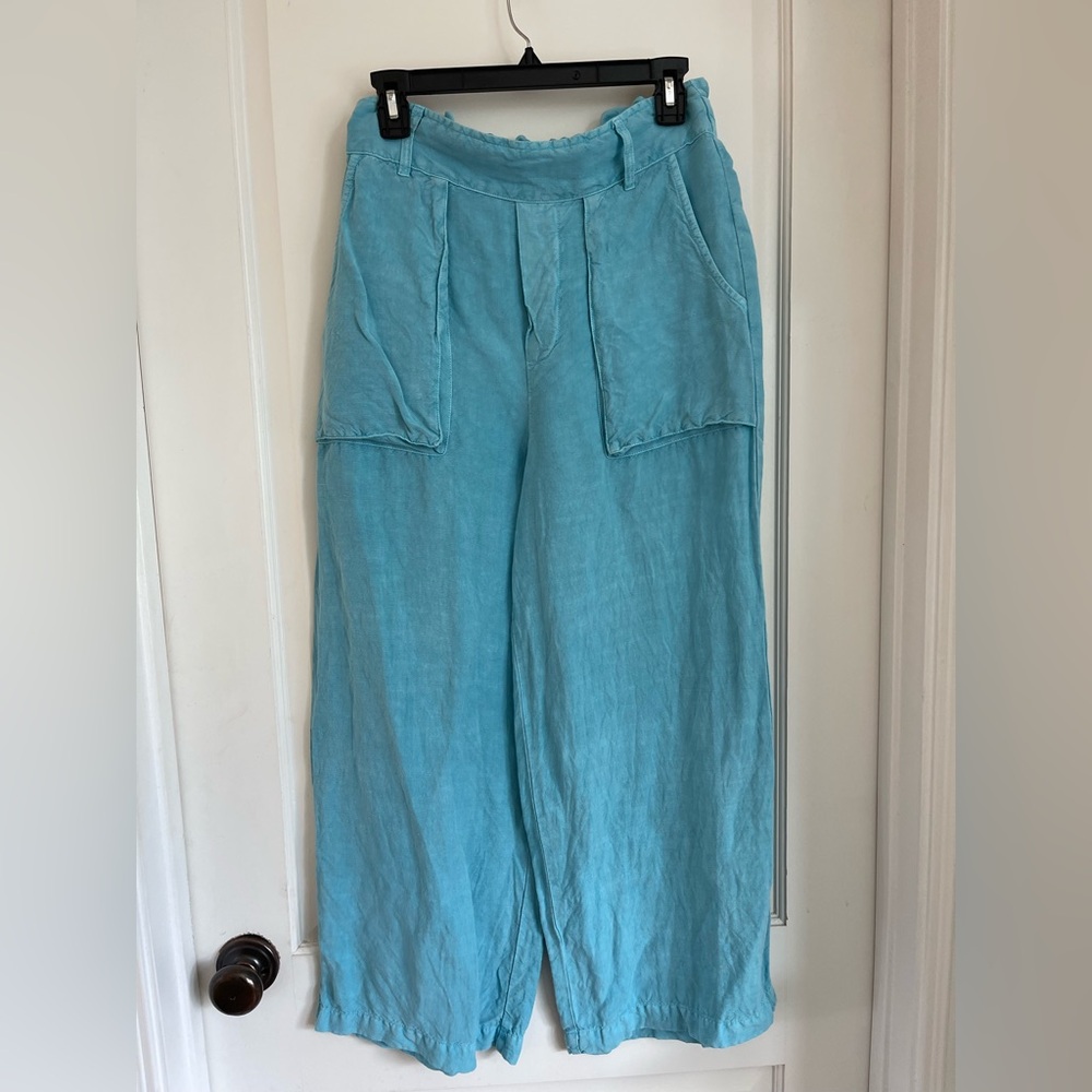 Young Fabulous Broke YFB size L sea blue gaucho/cropped pants.